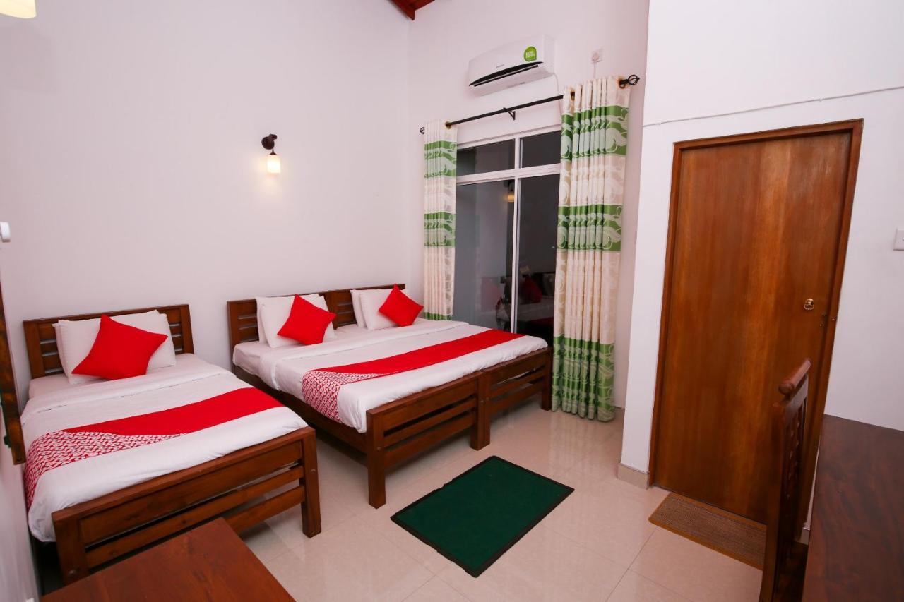 Oyo 438 Sarala Residence Hotel Kandy Dış mekan fotoğraf