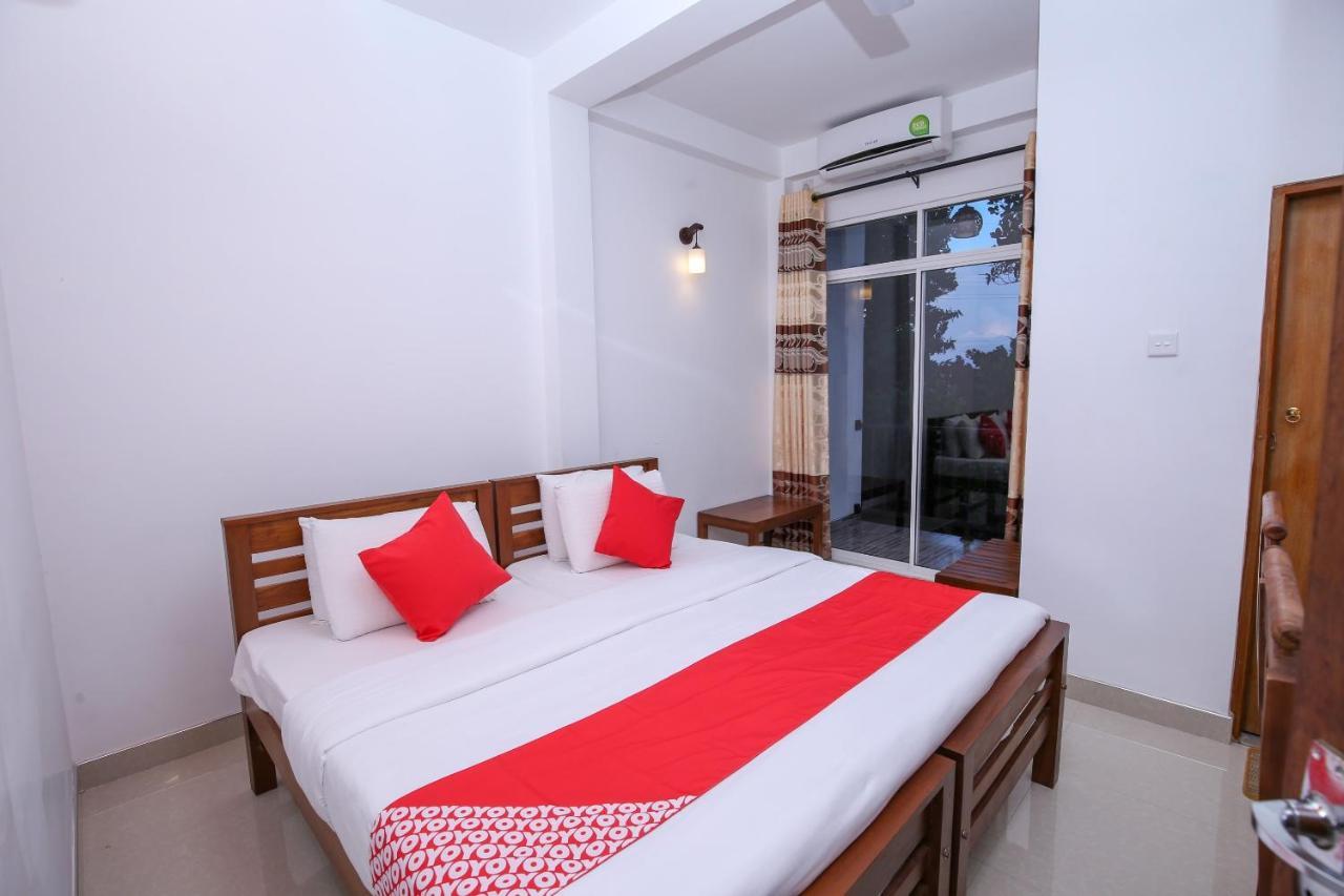 Oyo 438 Sarala Residence Hotel Kandy Dış mekan fotoğraf