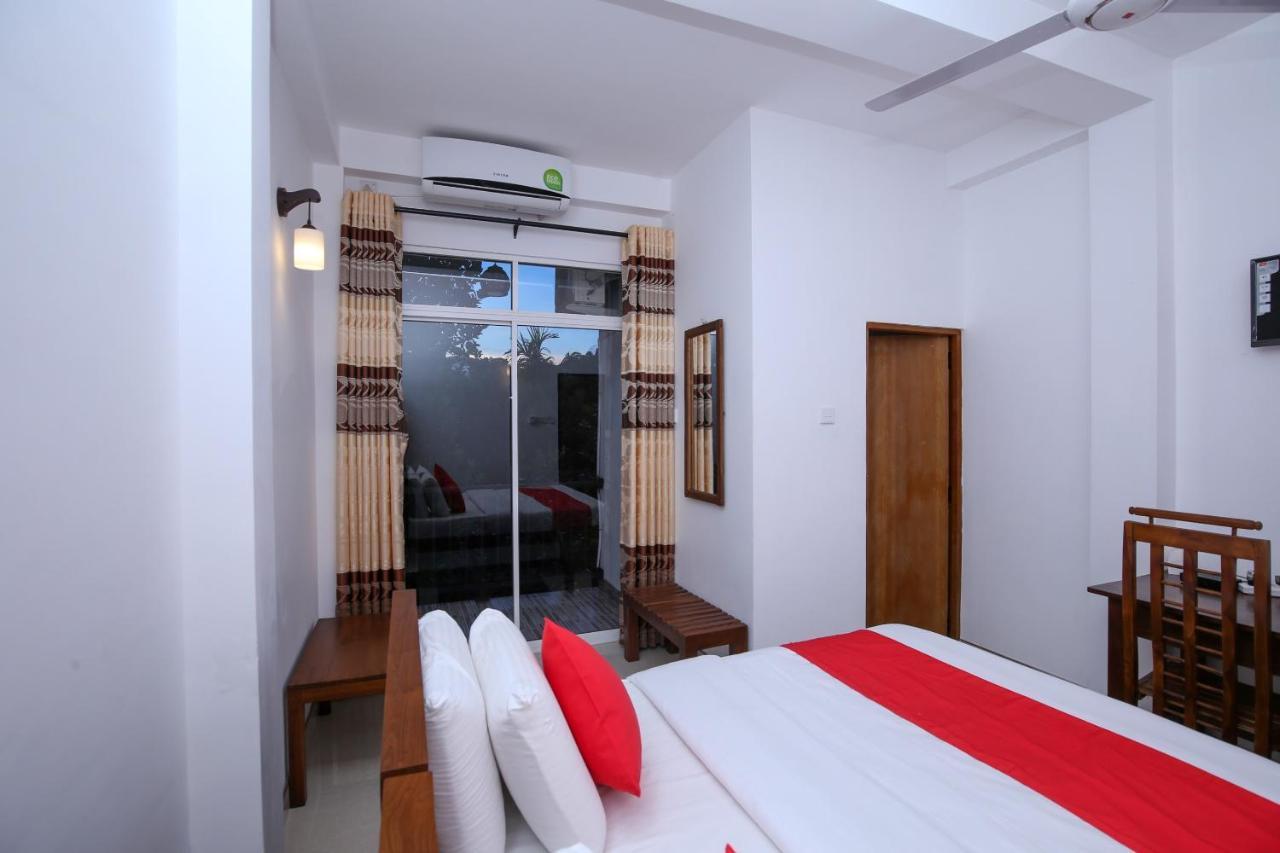 Oyo 438 Sarala Residence Hotel Kandy Dış mekan fotoğraf